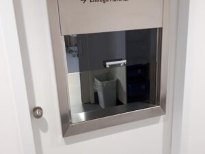 PUERTA GUILLOTINA TRANSFER MATERIAL